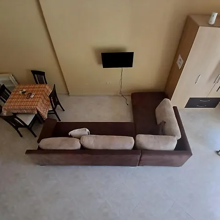 Proper 3* Vlorë