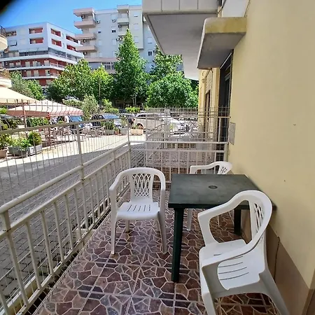 Proper Hotel Vlorë